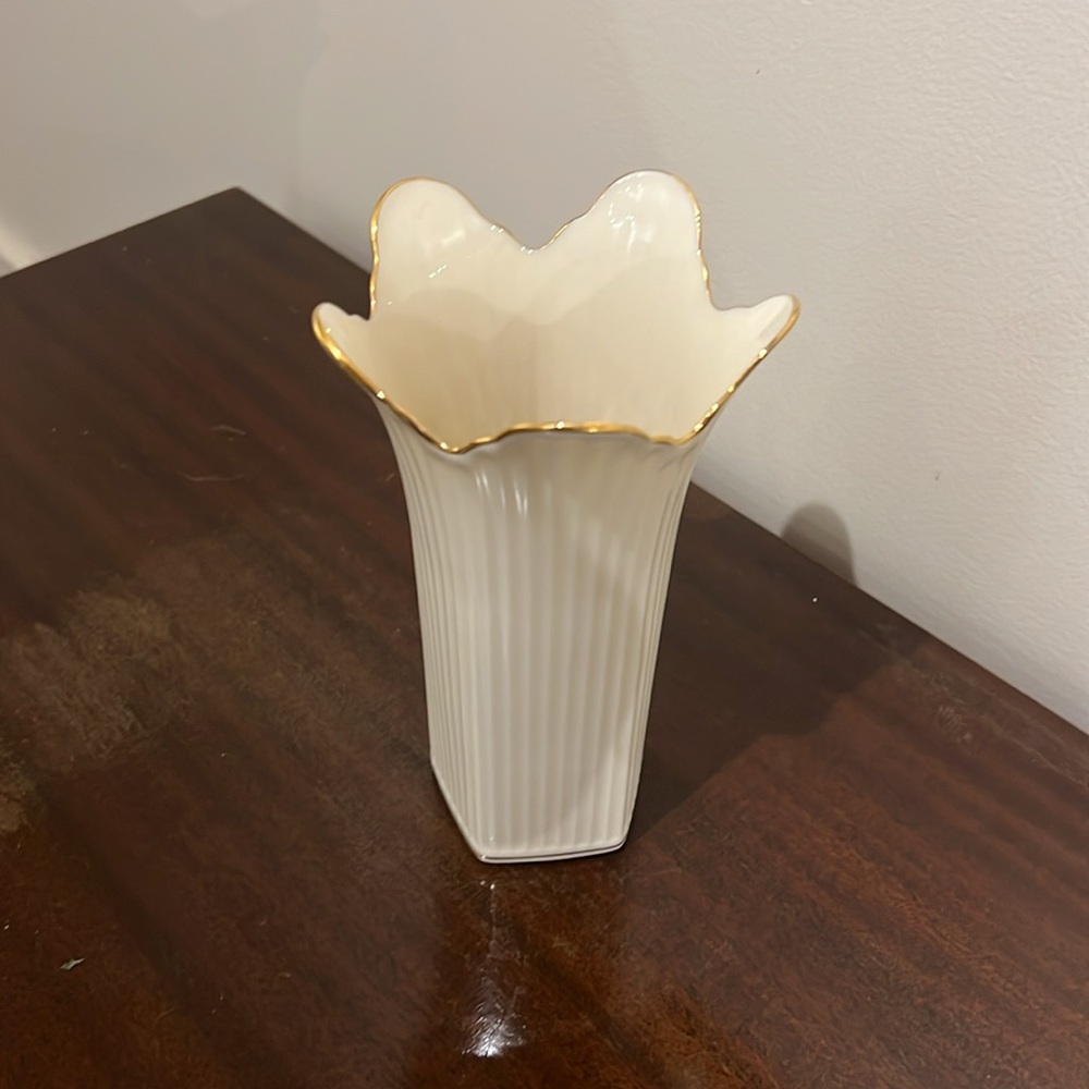 Vintage Lenox Vase - Picture 4 of 5